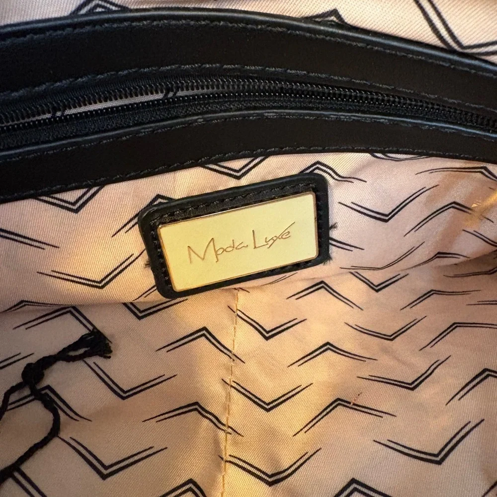 Moda Luxe Chevron Patterned backpack